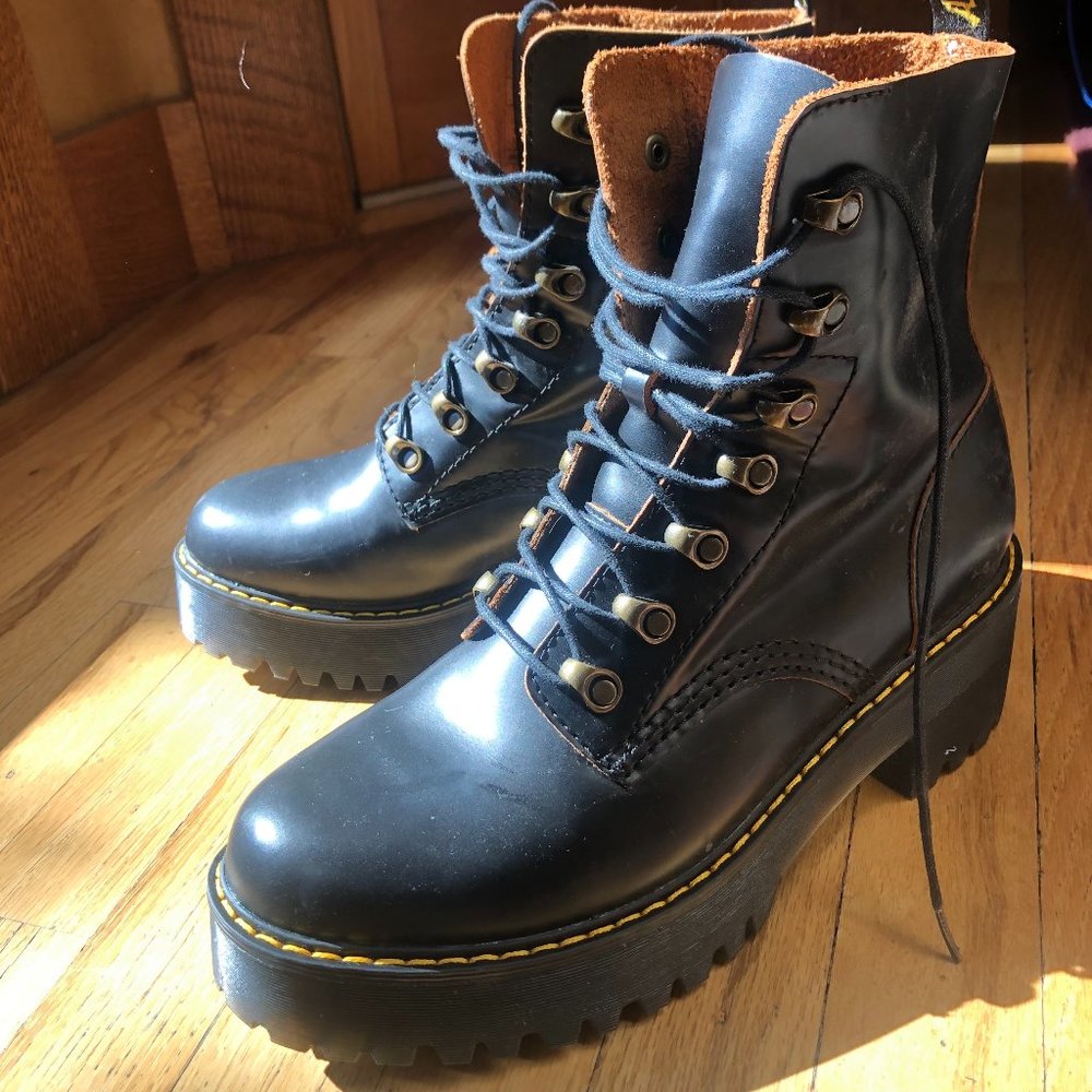 Leona Dr. Marten's Black Boots Size UK 8